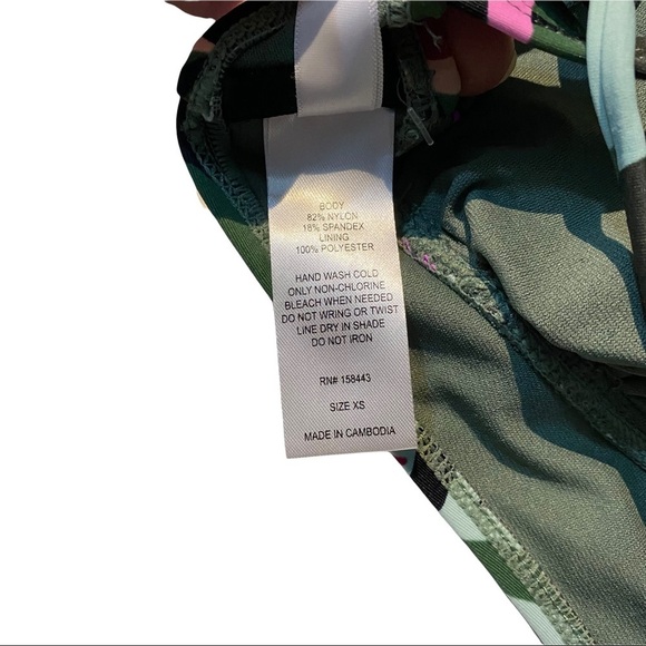 Hula Honey Hyper Tropics Green Fuchsia Blue Plunge Strappy Bikini Top Sz XS NWT - Picture 7 of 8